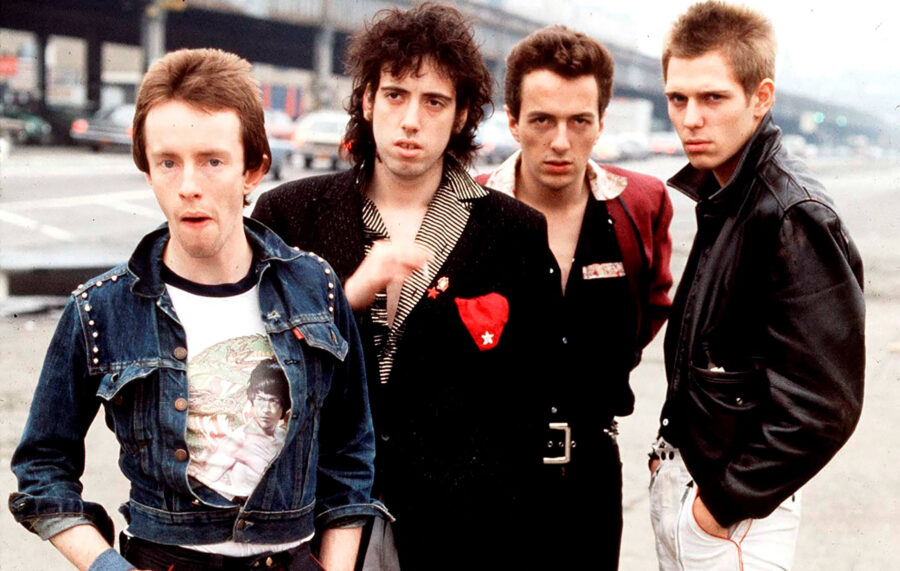 英国朋克摇滚乐队The Clash(冲撞乐队)1977-2022年发行专辑、精选辑、现场辑合集[无损FLAC/DVD/E-BOOK/62.90GB]百度云盘打包下载 影音资源 第2张