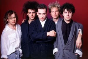英国哥特摇滚乐队The Cure(治愈者乐队)1979-2023年发行专辑、EP、现场辑、单曲合集[无损FLAC/70.5GB]百度云盘打包下载